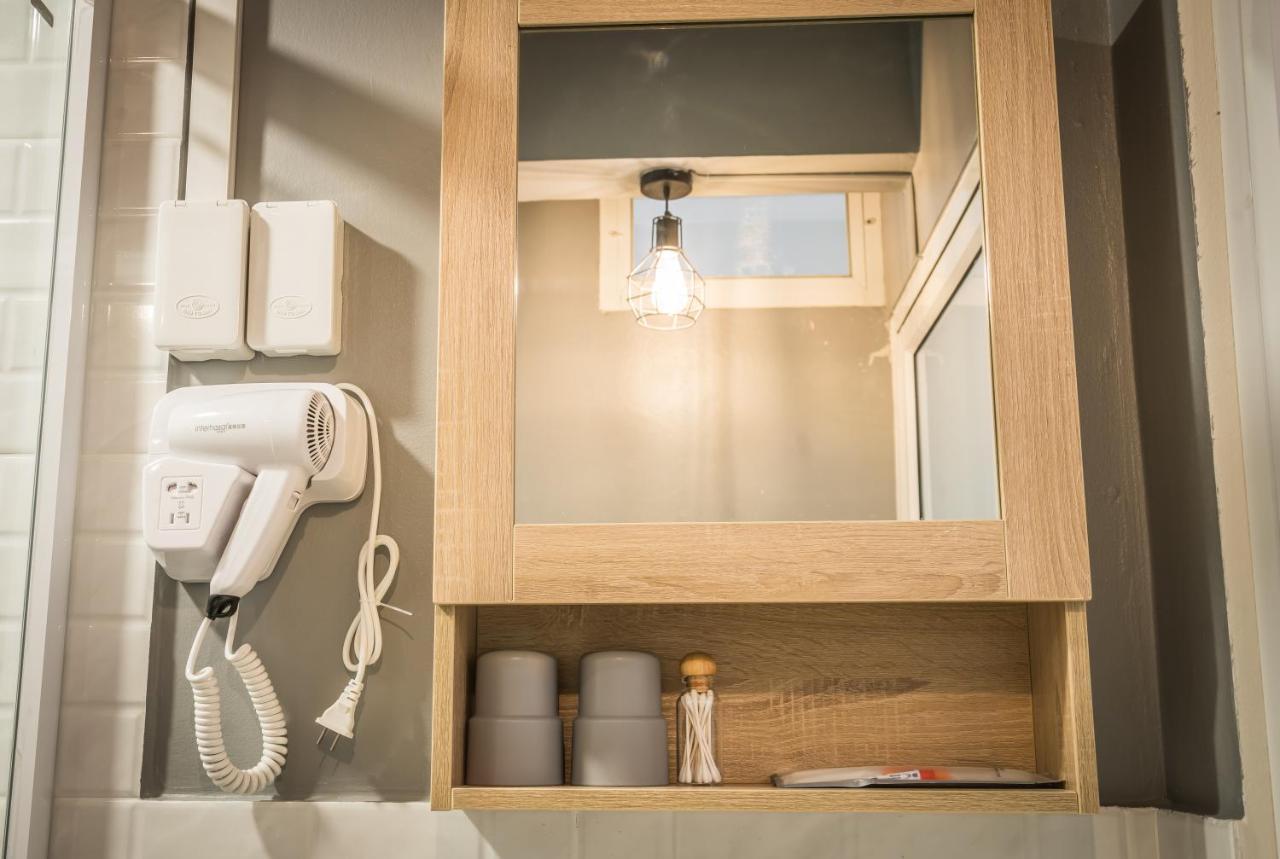 Canal View Lo-Ha Guest House, Contactless Check-In 방콕 외부 사진