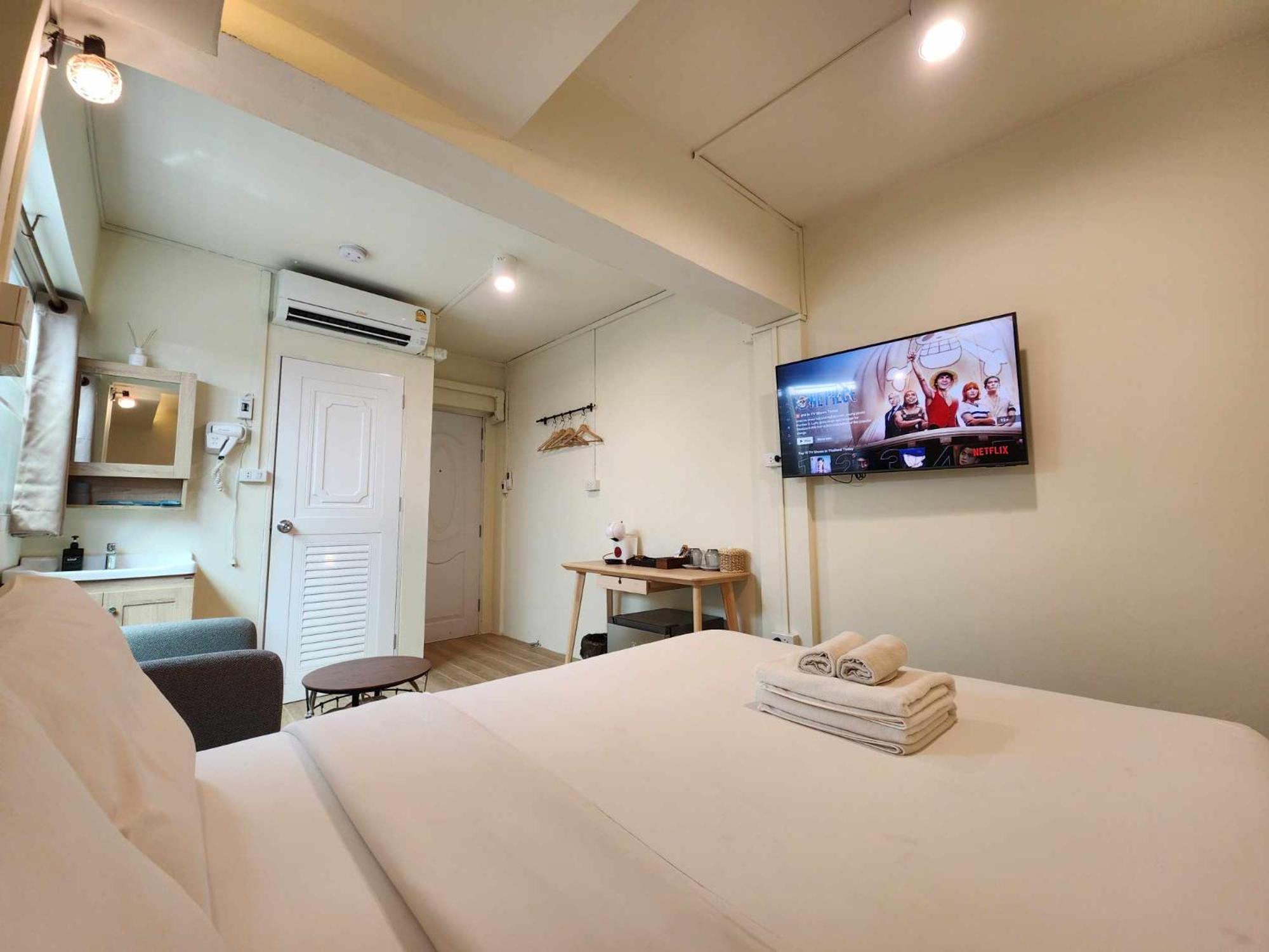Canal View Lo-Ha Guest House, Contactless Check-In 방콕 외부 사진